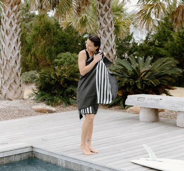 Original Towel: Poolside Black