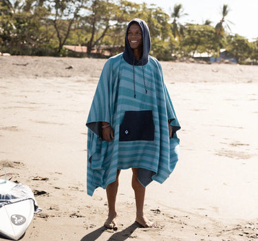 Poncho Towel: Sidewinder Agua
