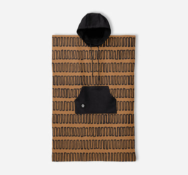 Changing Poncho: Switchback Coyote