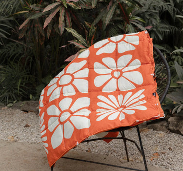 Graphene Puffer Blanket: Big Flowers Expedition Orange