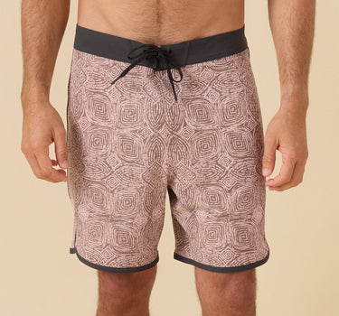 Outerknown scallop boardshort patterned men’s surf trunks lightweight quick dry